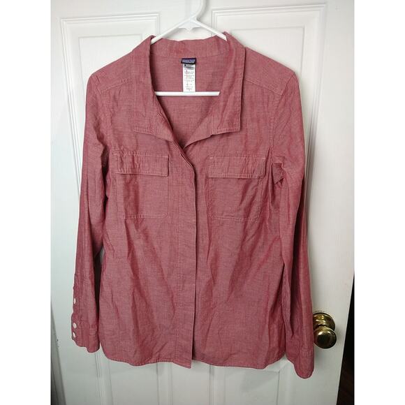 Patagonia Woman 8 Shirt 100 Organic Cotton Red V Neck Button Front Pockets - Picture 1 of 11